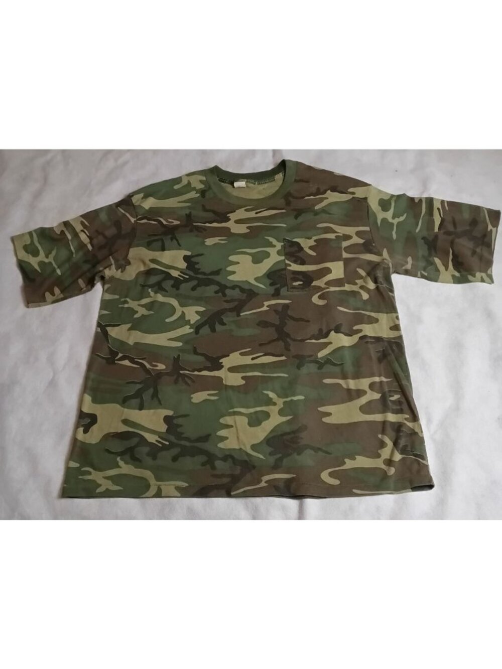 VTG 80s Military Hunting Pocket Front Camouflage Boxy T-Shirt 2XL Single Stitch